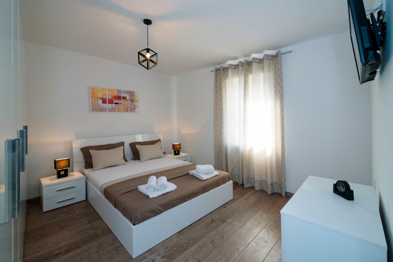 Apartments Magli Kaštela Esterno foto